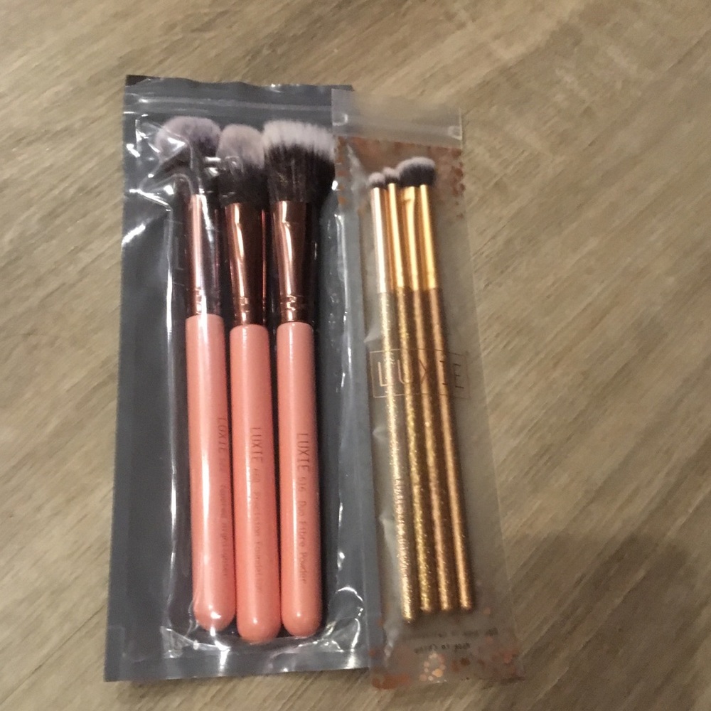 Luxie pink and glitter gold new brush set